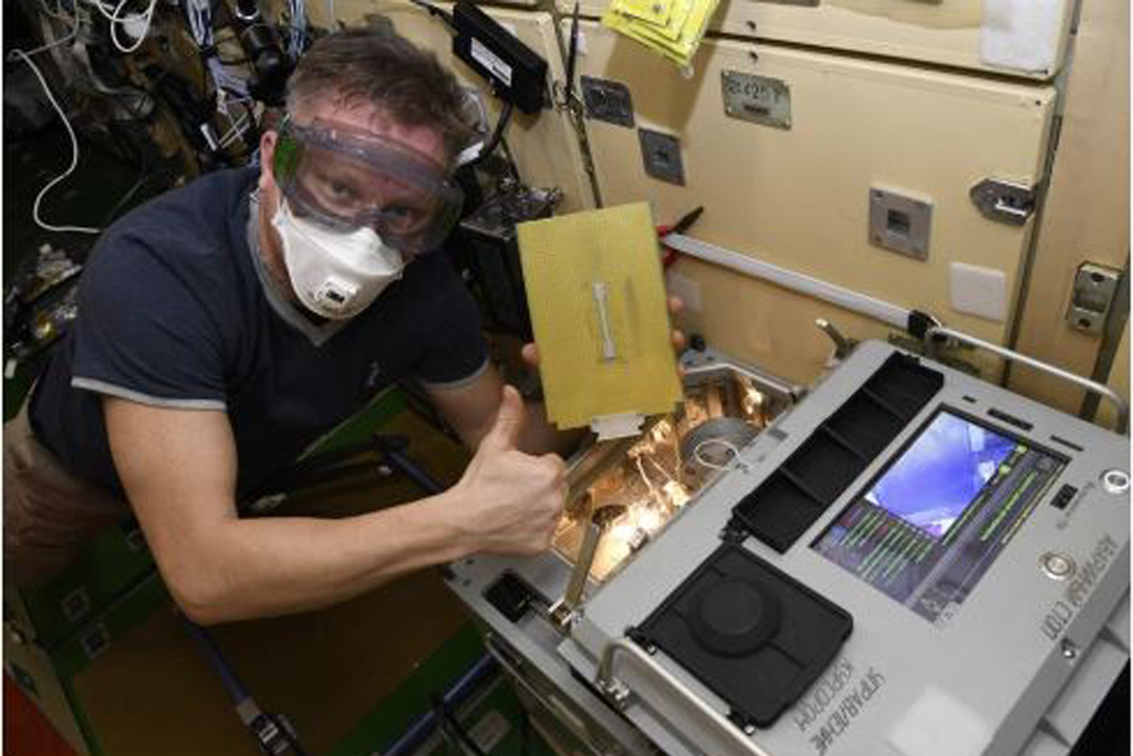 Cosmonaut Prokopyev launched a trial 3D printing in space